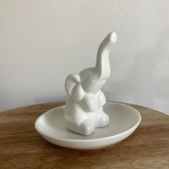 •| ceramic ring holder - Picture 4 of 8